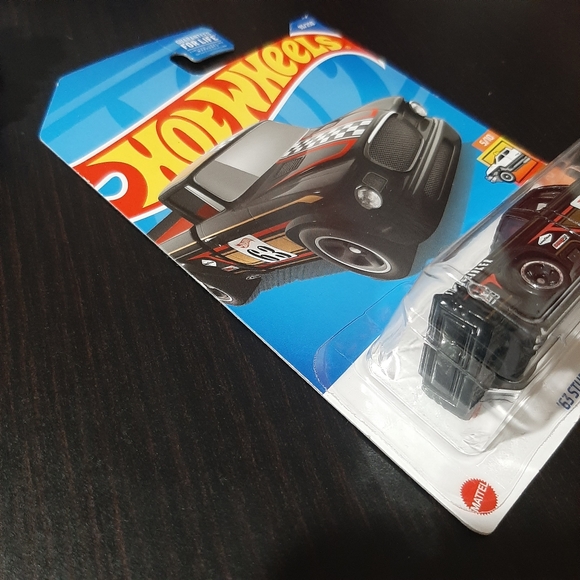Hot Wheels '63 Studebaker Champ 2022 HW Hot Trucks Diecast - Picture 8 of 11